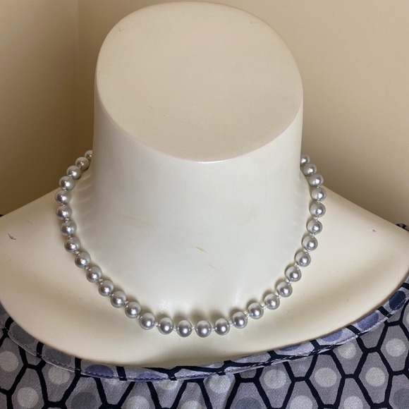 Vintage Grey Pearl Necklace & Bracelet Set - Picture 4 of 7